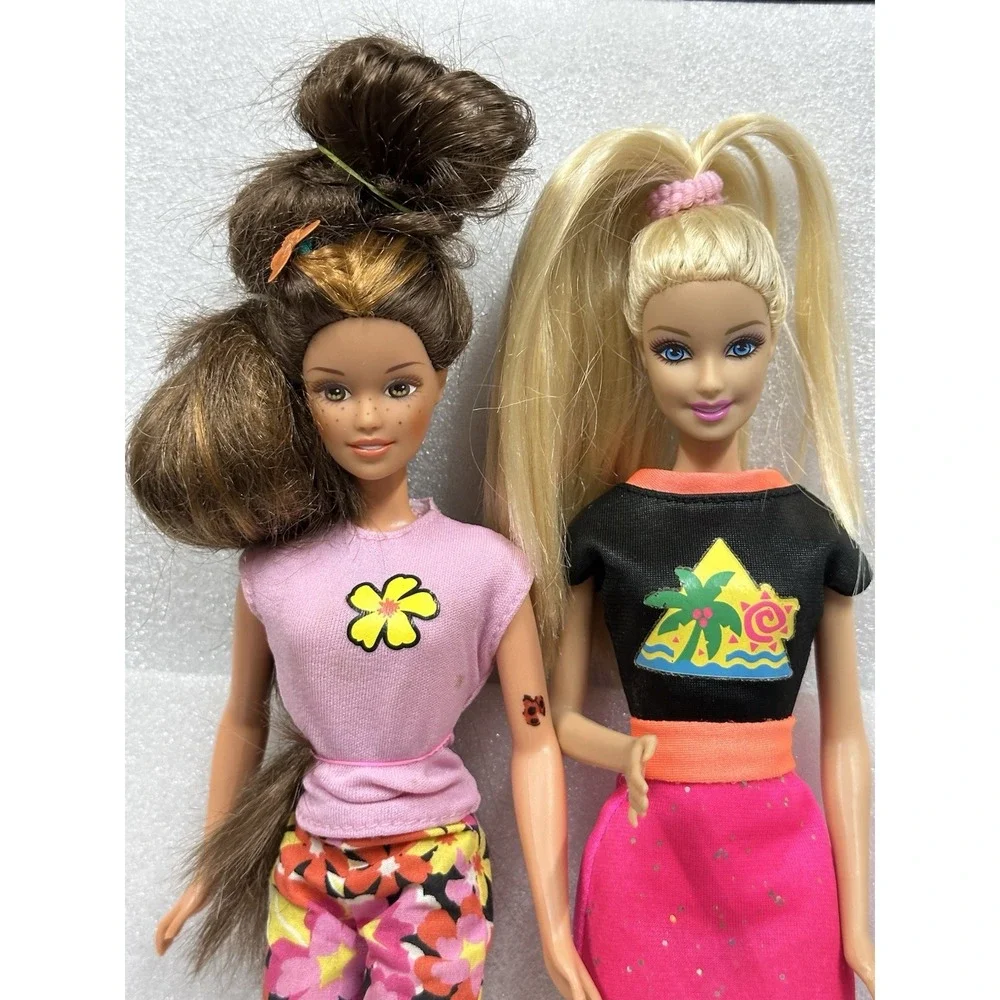 Mattel Barbie 1995-1998 Dolls Fashion Statement‎ of The 90s Lot of Two Outfits